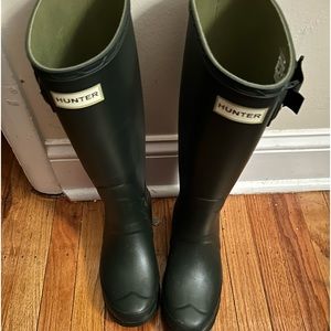 Hunter Rain boots, hunter green